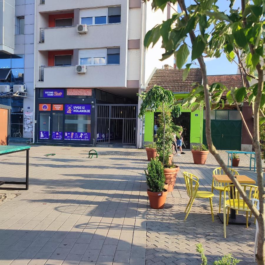 Centar Novi Sad-Apartman No 3 Luaran gambar
